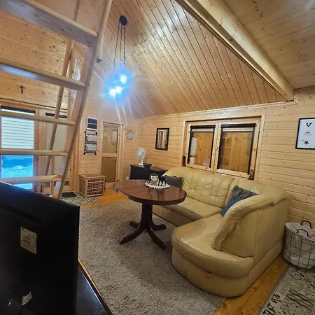 Holiday home Rodzinny Nad Jeziorem Rentyny